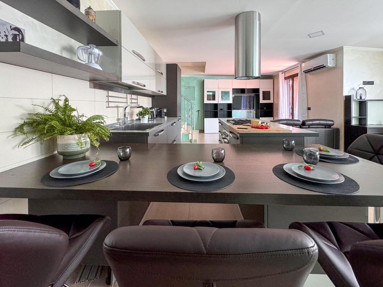 Apartment Kira House