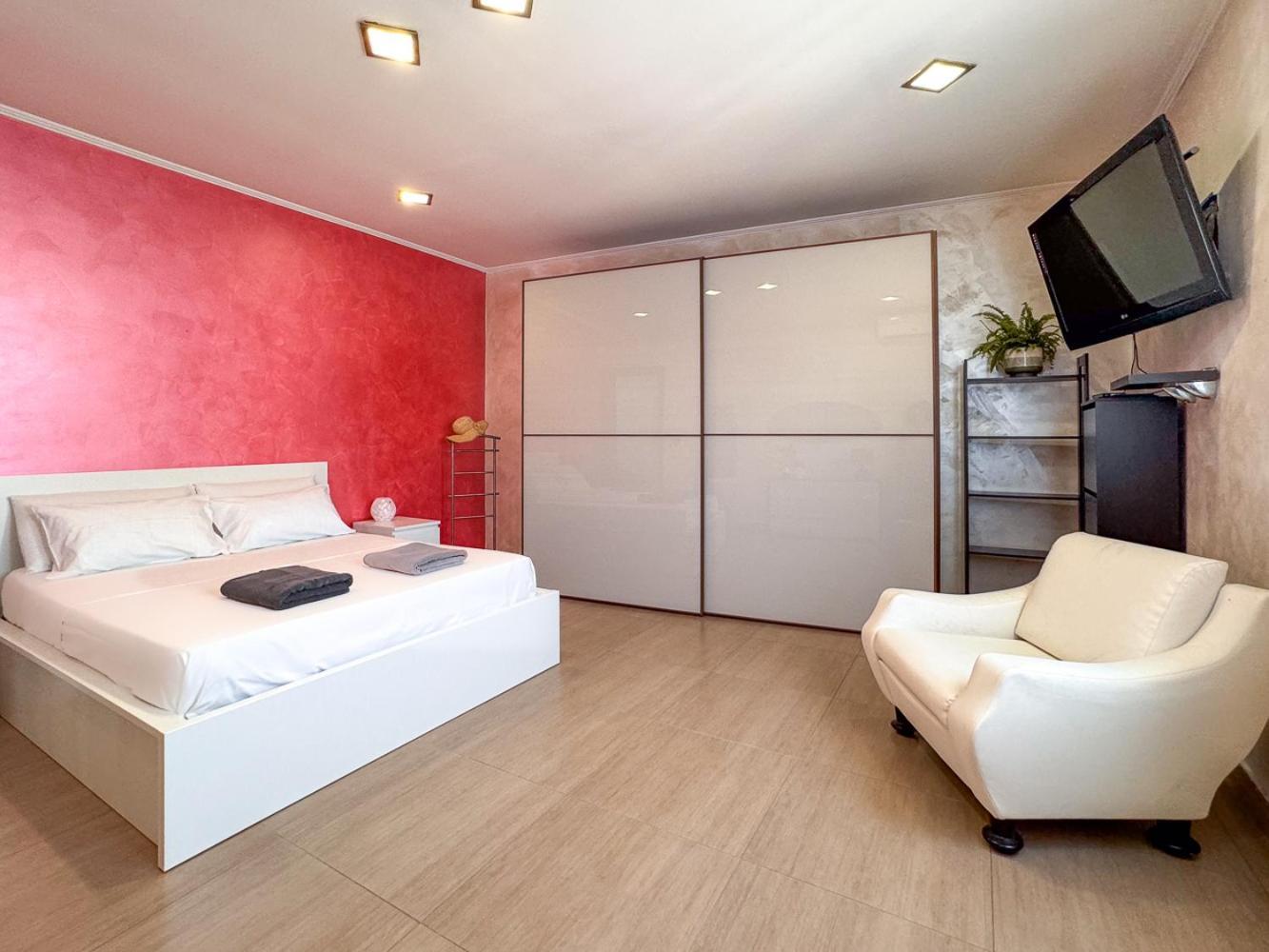 Apartment Kira House