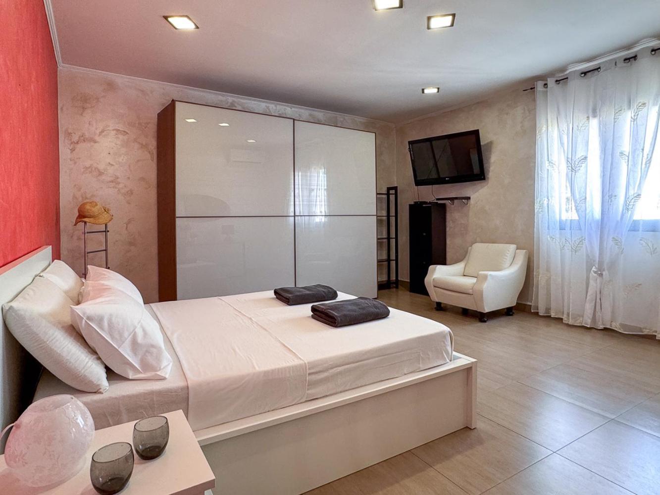 Apartment Kira House