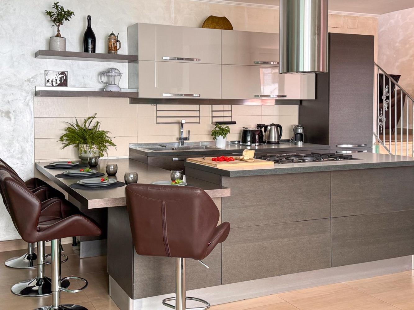 Kira House *