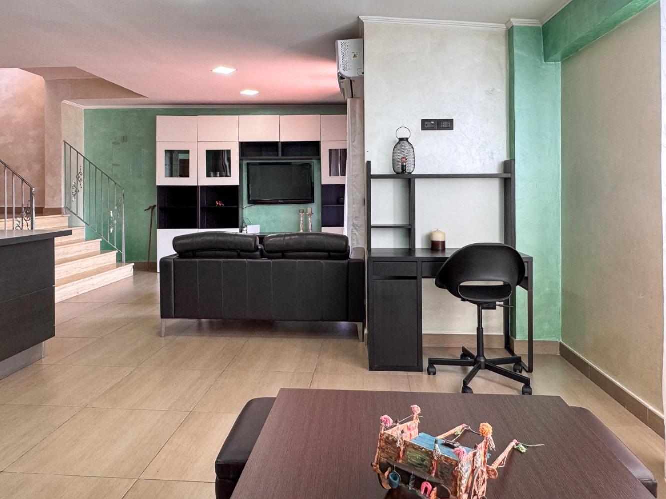 Kira House *
